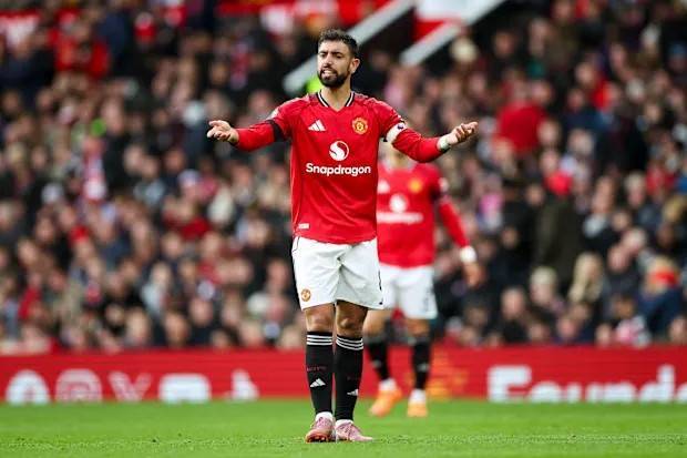 拒绝黄金沙漠，押注红色废墟，B费将职业生涯赌在一场曼联的复兴梦里