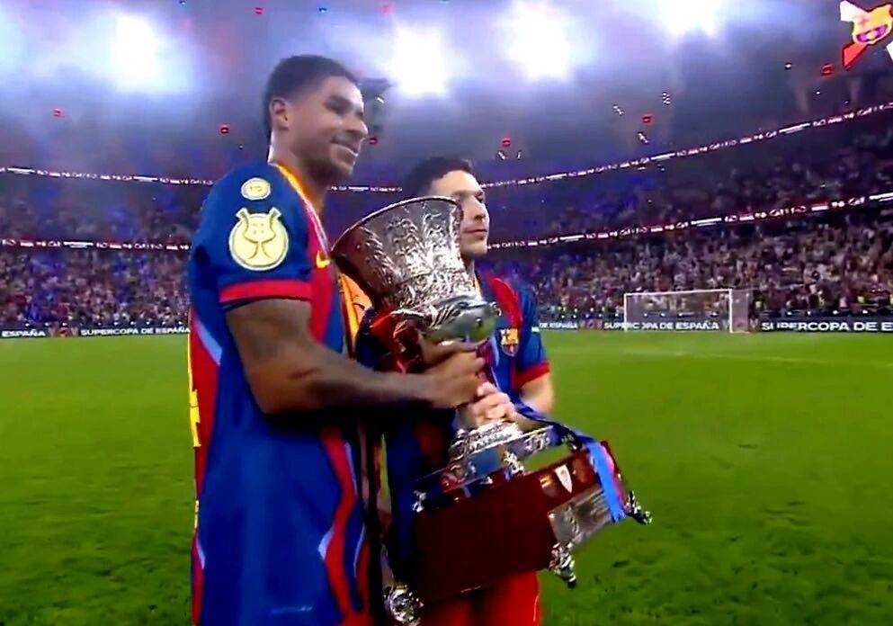 巴萨与曼联开谈买断拉什福德，报价2200万还分期！拉师傅逼宫拉爵无奈