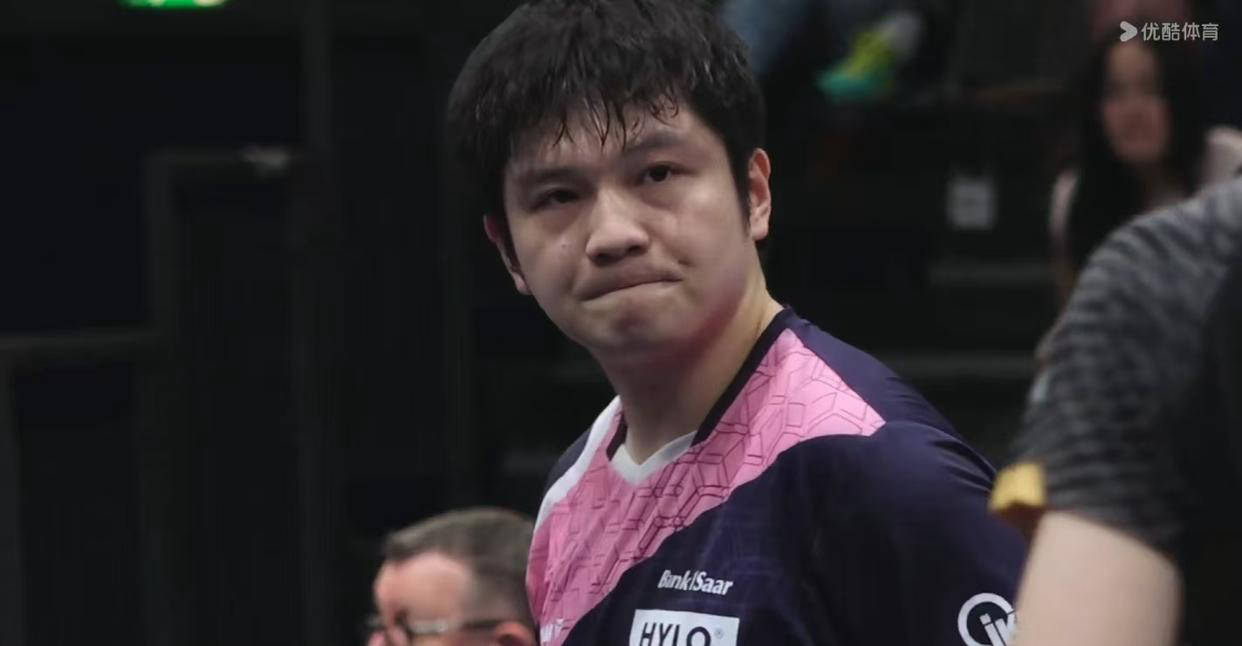 樊振东欧冠连遭两败 引发关注的赛后反应与教练问题